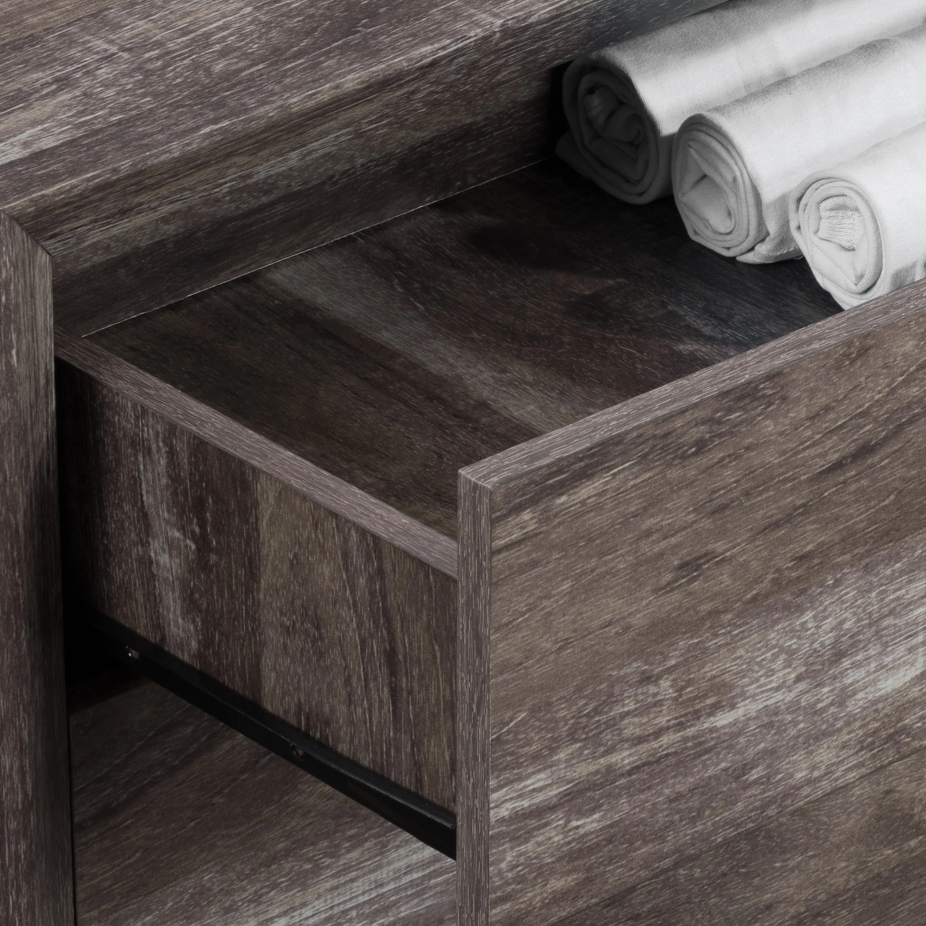 8 Drawer Dresser