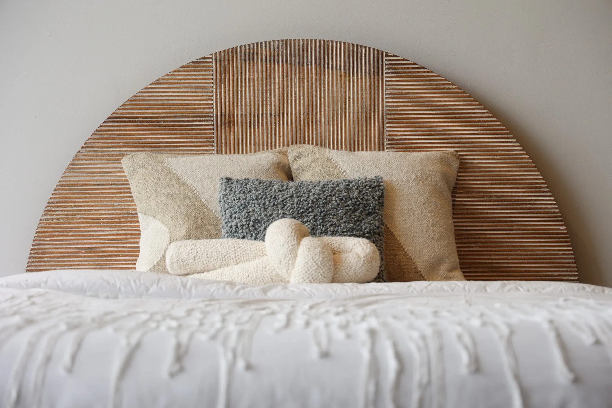 Eclipse Bed