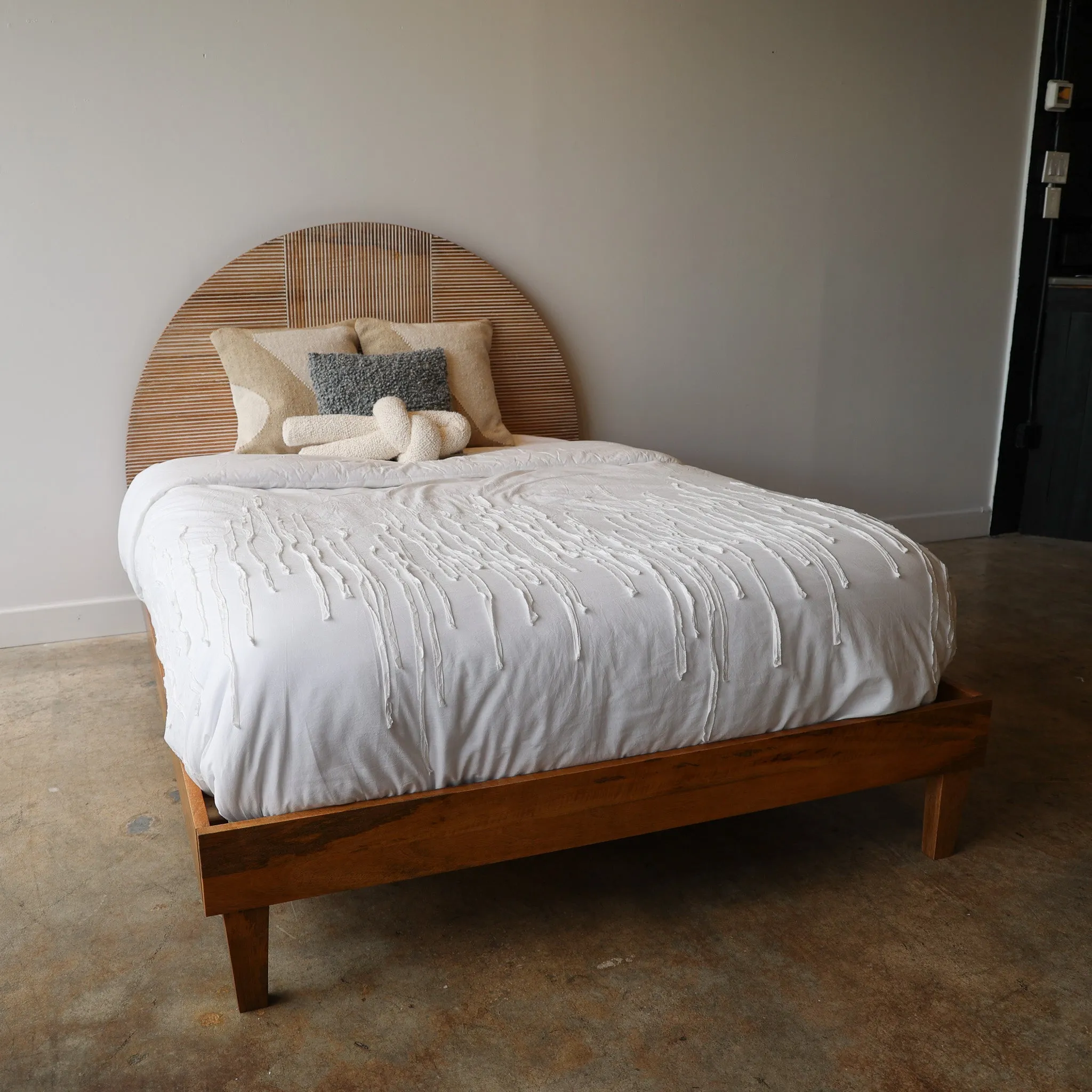 Eclipse Bed