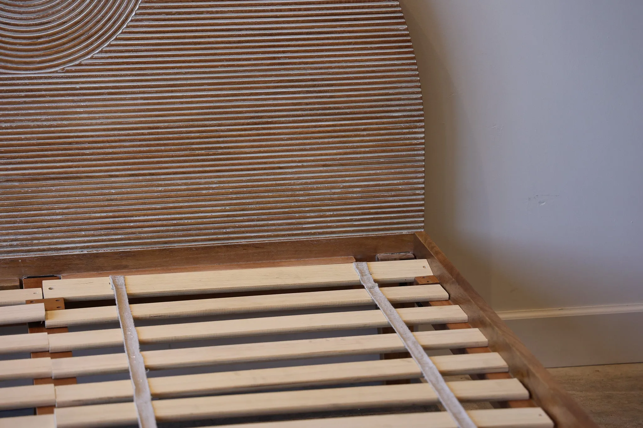 Eclipse Bed