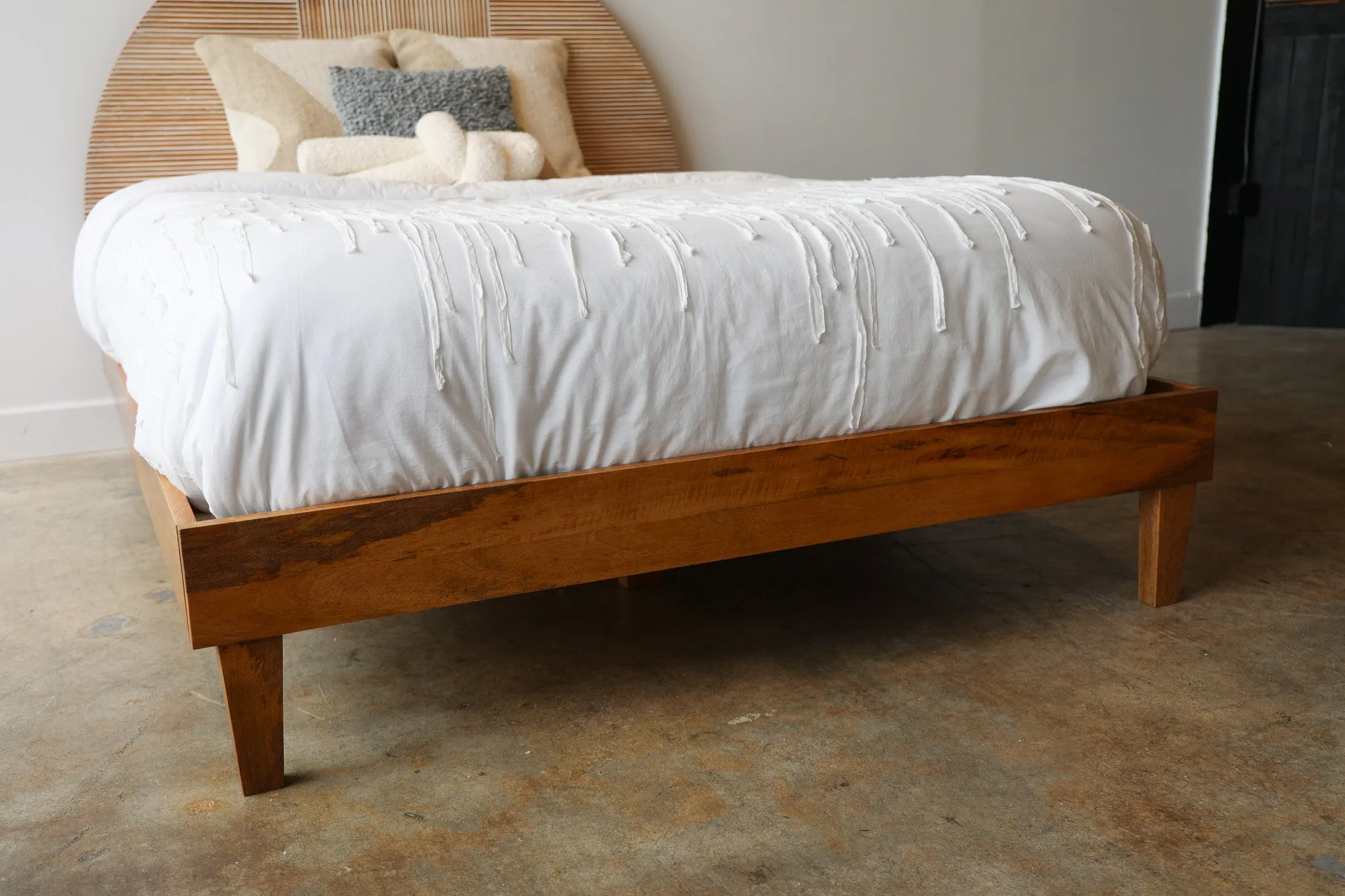 Eclipse Bed