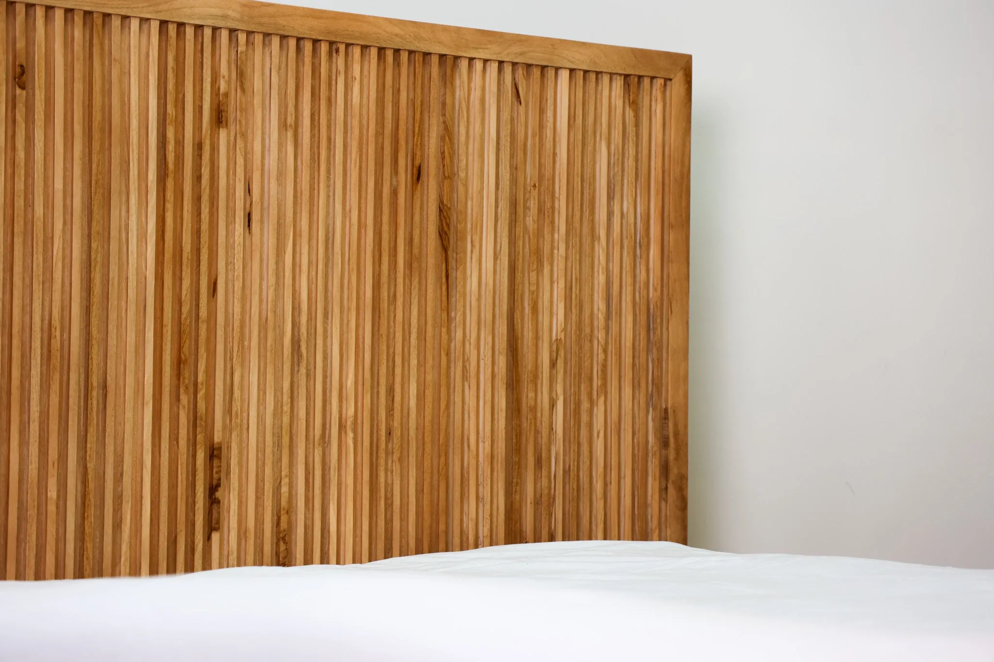 Fluted Bed