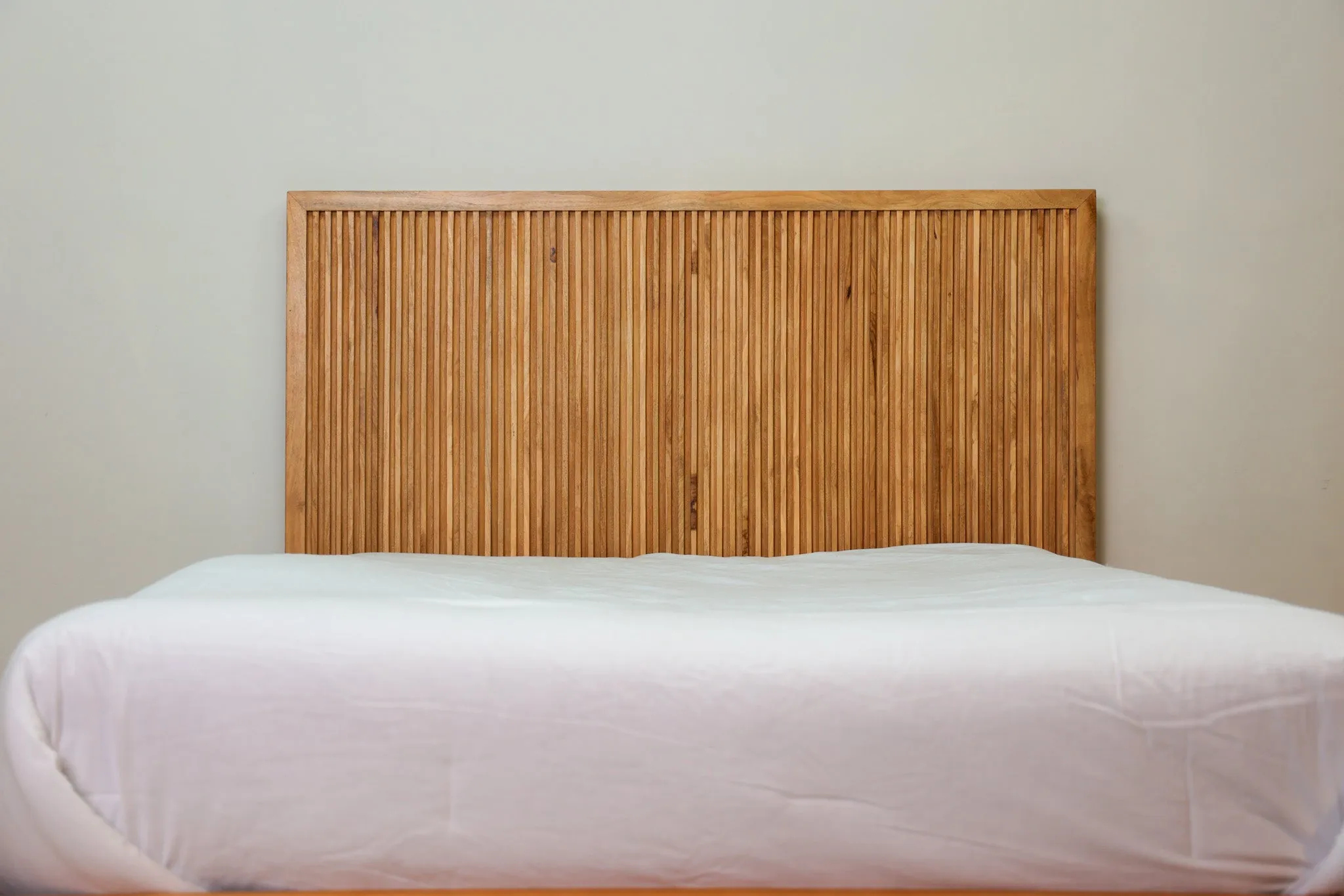 Fluted Bed