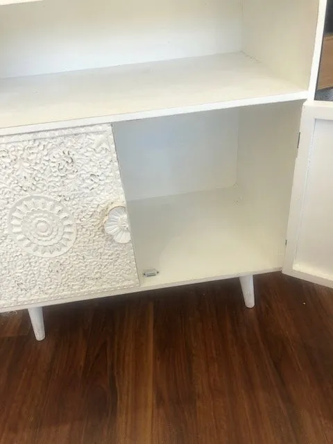 Unit White